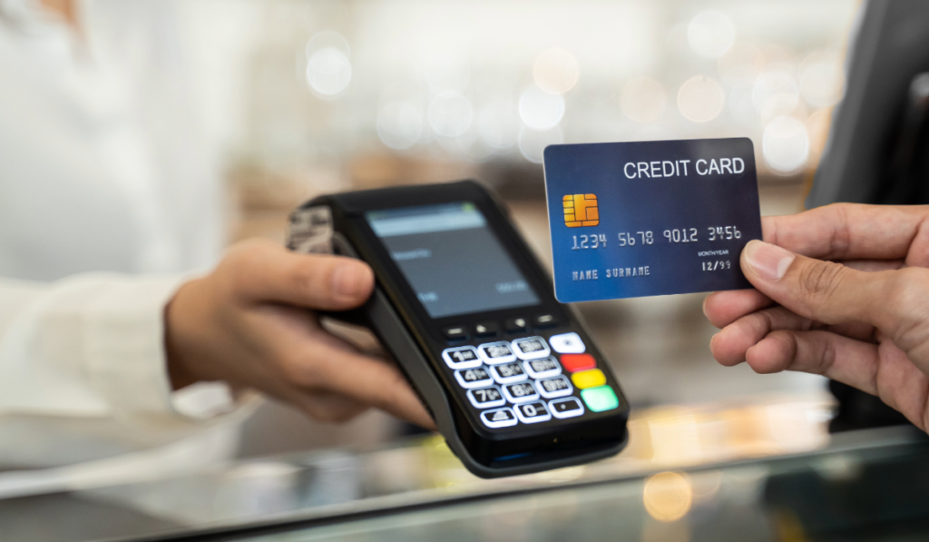 SBI vs Axis vs HDFC vs ICICI Credit Card